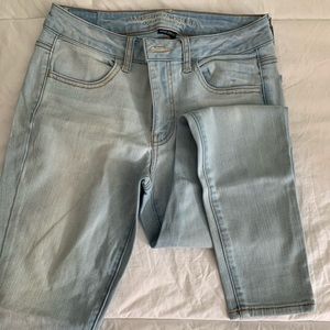 American Eagle Light Blue Jean